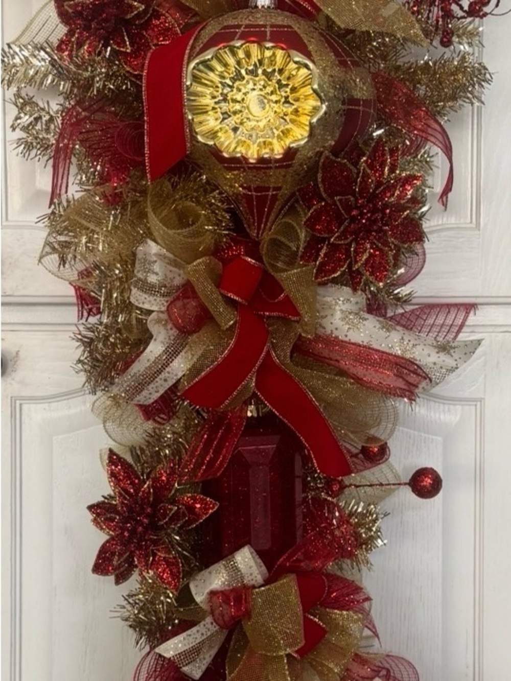 Red and Gold Holiday Door Swag - Festive Christmas Décor with Gems and Glitz